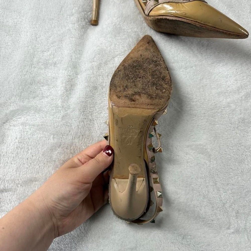 Valentino Garavani Rocksud T-strap pumps pointed toe, pyramid stud detail y2k - Picture 4 of 5